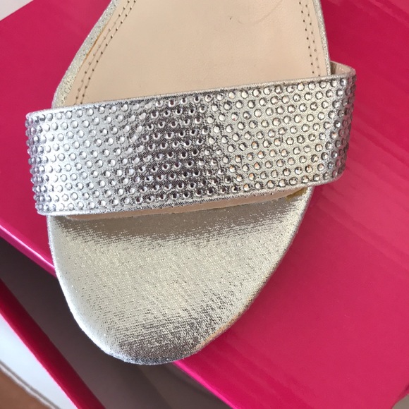 Sandals - Picture 4 of 4